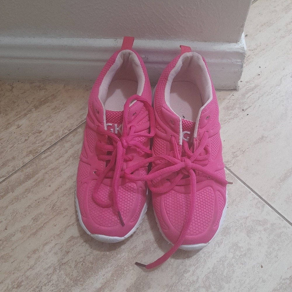Girls shose size 2